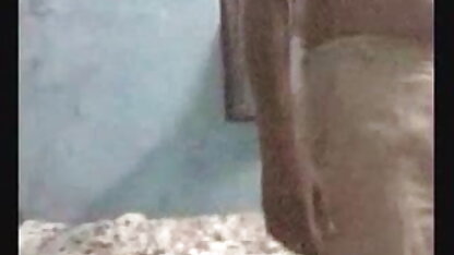वे पिया एक लड़की पर एक बारबेक्यू और गड़बड़ कुत्ते शैली में हिंदी सेक्सी पिक्चर फुल मूवी दो समूह के सदस्यों