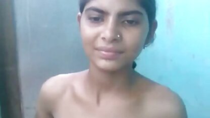 टैक्सी फुल मूवी सेक्सी वीडियो चालक, यात्री कार के हुड पर