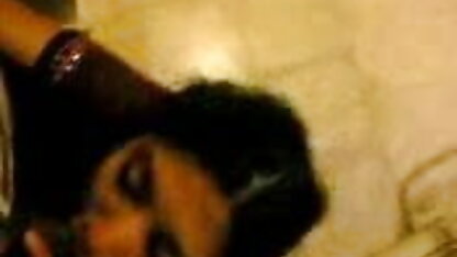 बॉस बेचनेवाली में चीनी की फुल सेक्सी एचडी मूवी दुकान