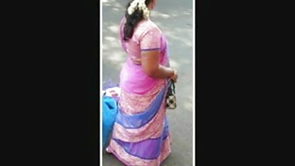 आदमी एक पुराने महिला के साथ बिस्तर में यौन अनुभव क्सक्सक्स फुल मूवी हो जाता है