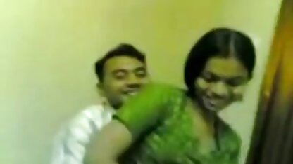 आदमी फिल्माया आईने में के रूप में एक लड़की अपने मुर्गा बेकार है एक्स एक्स फुल एचडी मूवी और शर्मीली