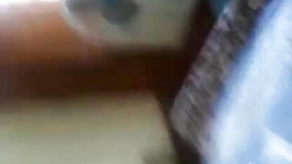 Tinka एक बड़ा फुल एचडी सेक्सी फिल्म dildo में उसके लंड को निचोड़
