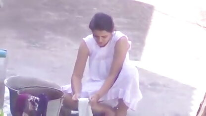 लड़की ने अपनी सफेद पैंटी उतार दी और दर्पण के सामने हस्तमैथुन किया हिंदी सेक्स फुल मूवी एचडी