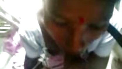 सुनहरे बालों वाली चमकती गधा और सेक्सी फुल हिंदी मूवी बिल्ली पर तहलका में लॉकर कमरे की दुकान