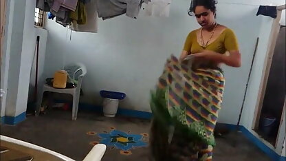सिल्विया लॉरेन धोखा देती है पर उसके पति के एक्स एक्स एक्स फुल सेक्सी मूवी साथ एक बिजली मिस्त्री रसोई घर में